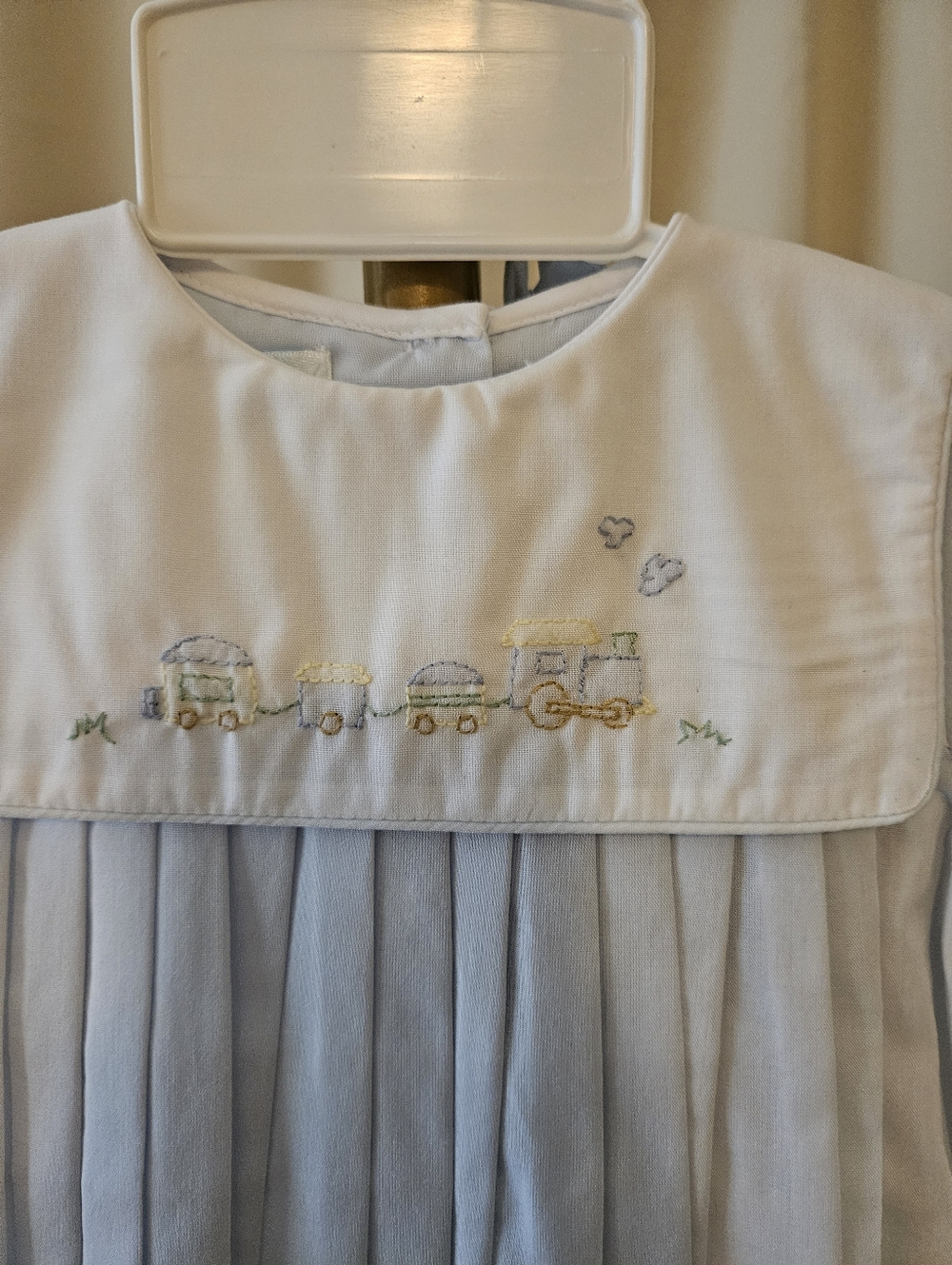 Heirloom Blue & White Train Embroidered Bubble – Petit Ami NB/3M 💙 - Picture 3 of 6